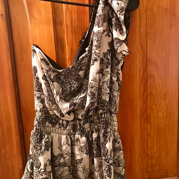 Once shoulder tank - Picture 2 of 2